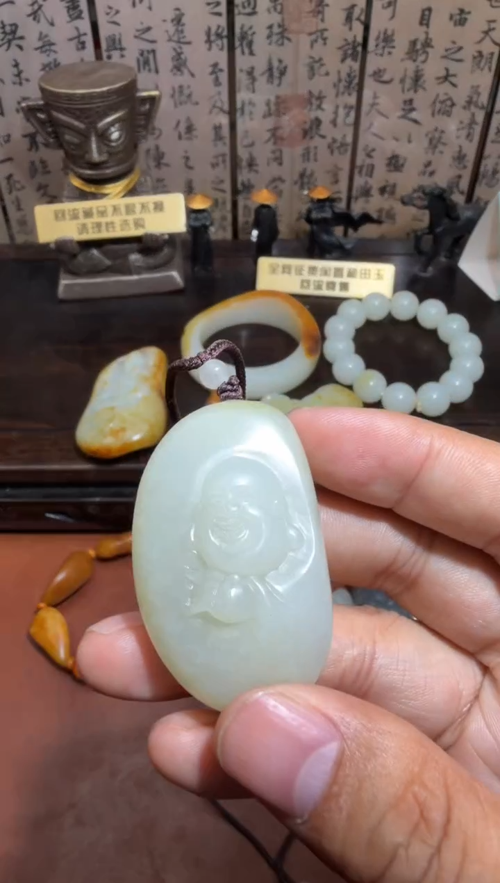 未镶嵌和田玉挂件和田玉