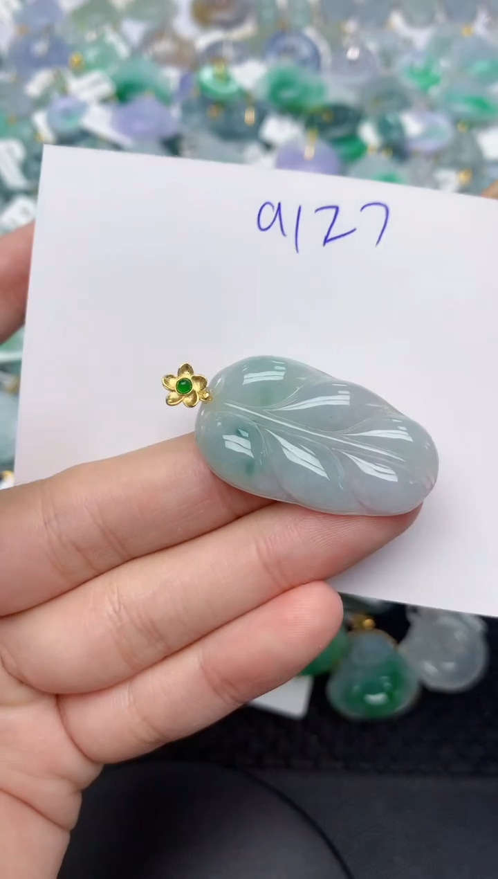 翡翠未镶嵌颈饰天然缅甸A货翡翠