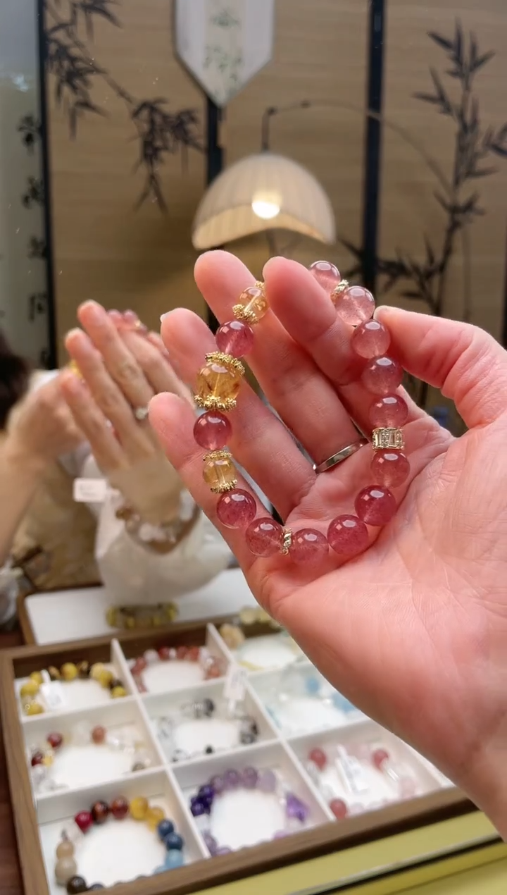 【闪购商品】水晶手链未镶嵌草莓晶