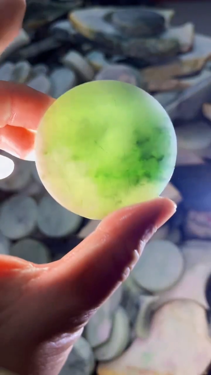 【闪购商品】翡翠挂件未镶嵌A货康壹139