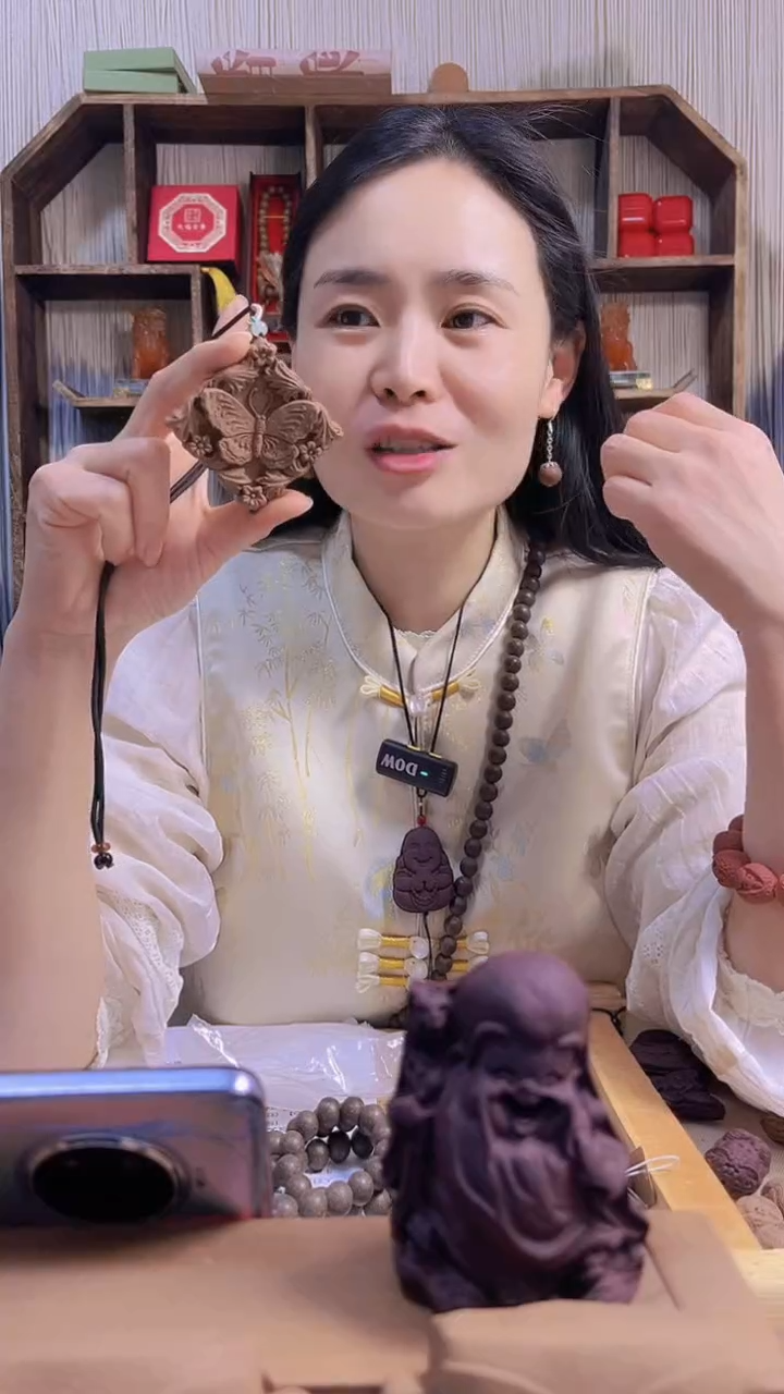 【闪购商品】泥塑碧云散香方大蝴蝶