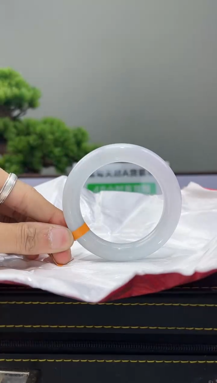 【闪购商品】翡翠手镯未镶嵌手镯6