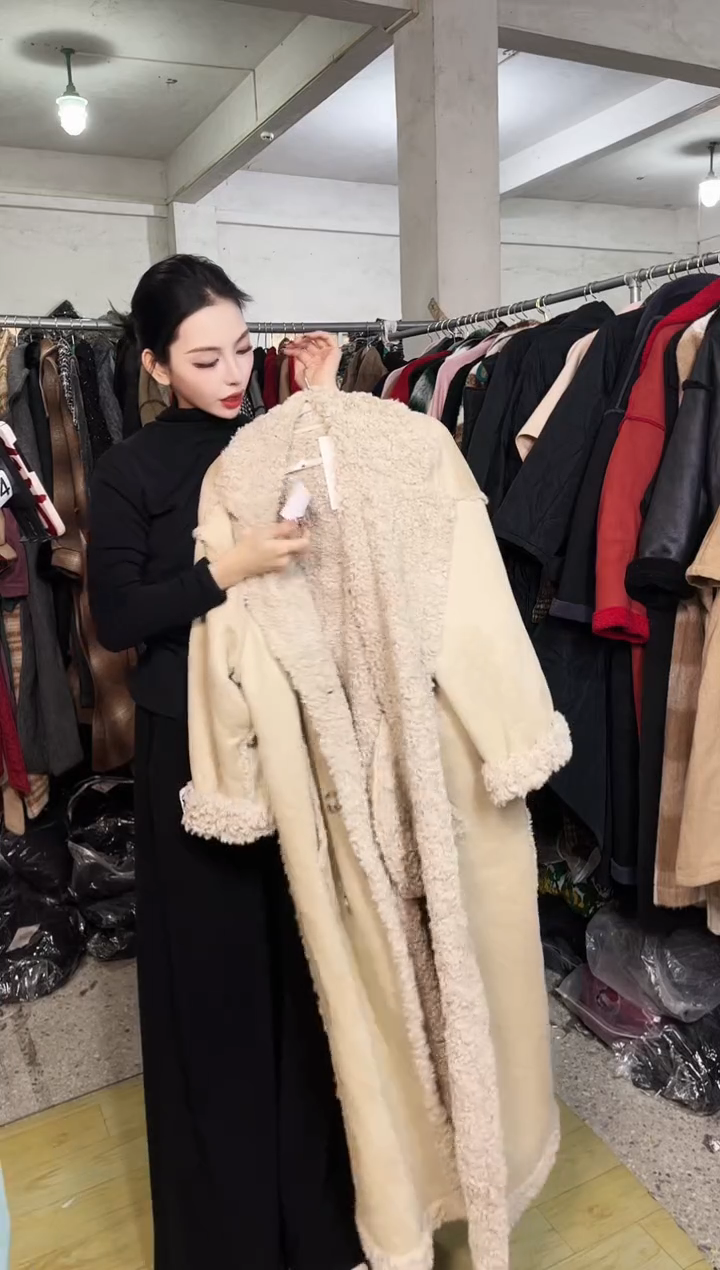 861闪购外套外披马甲打底裤子