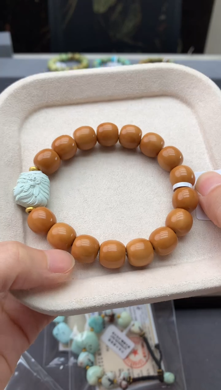 未镶嵌绿松石手串R199
