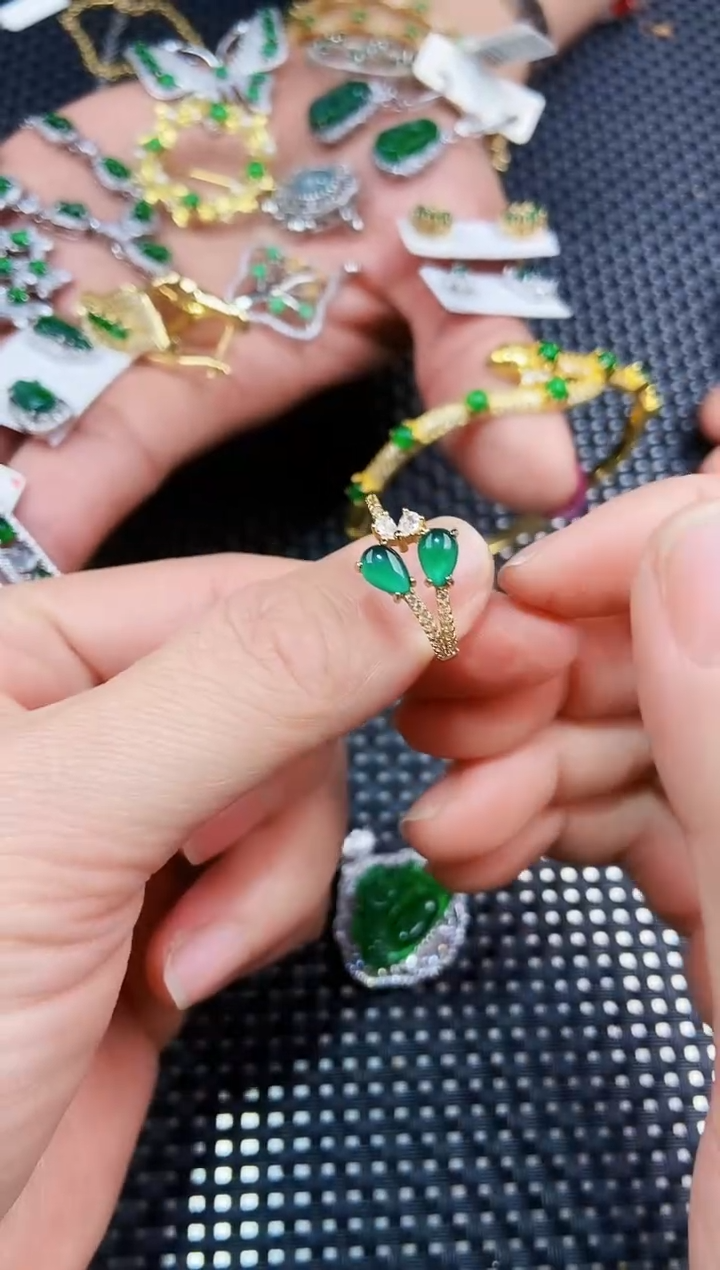 【闪购商品】翡翠戒指未镶嵌11111111