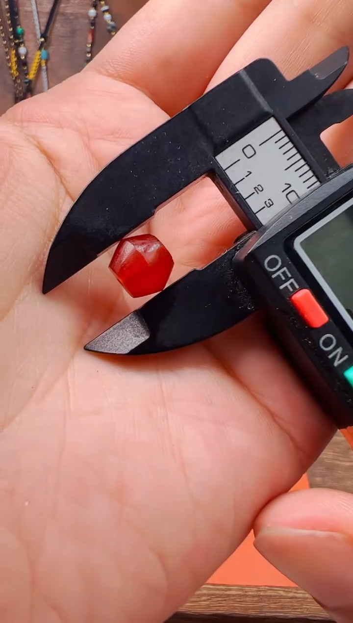 玛瑙/玉髓颈饰未镶嵌【东南亚珠饰】配珠