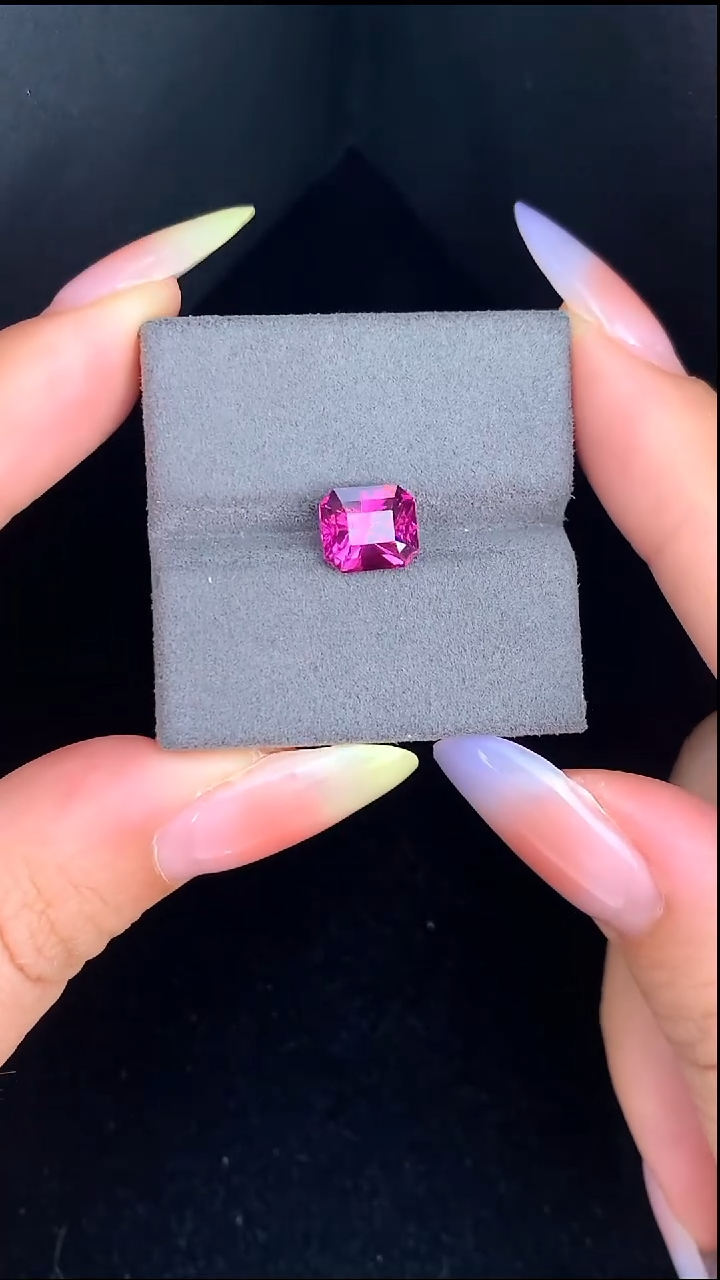 石榴石无未镶嵌2.8克拉