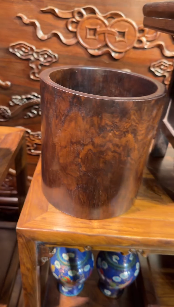 木木头款黄花梨笔筒(素）2800