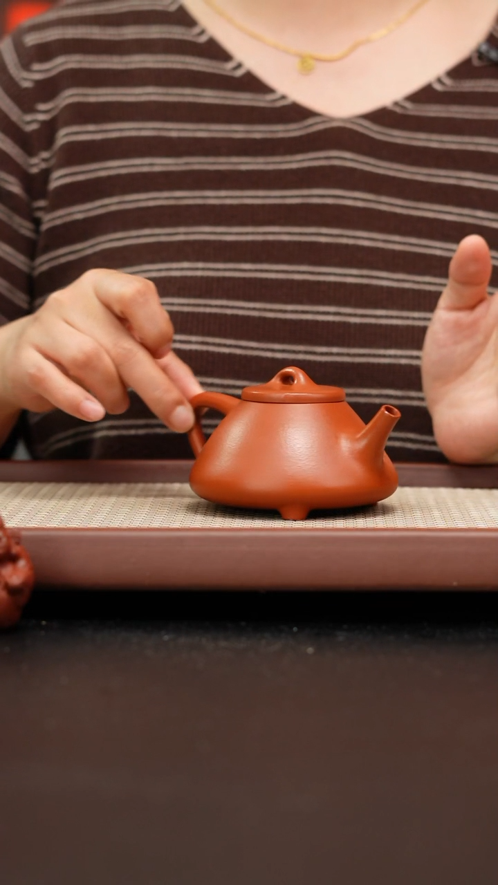 【闪购商品】紫砂茶壶黄龙山朱泥子冶石瓢160cc