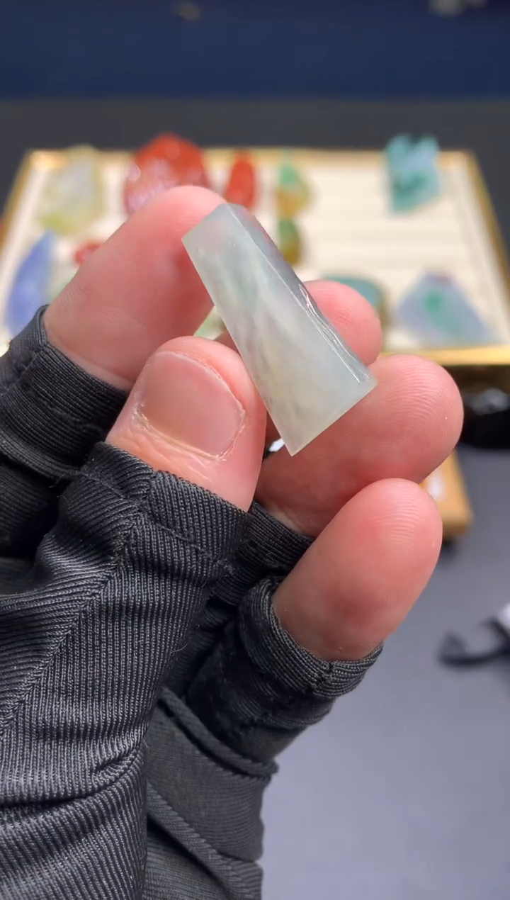 【闪购商品】定制翡翠未镶嵌              