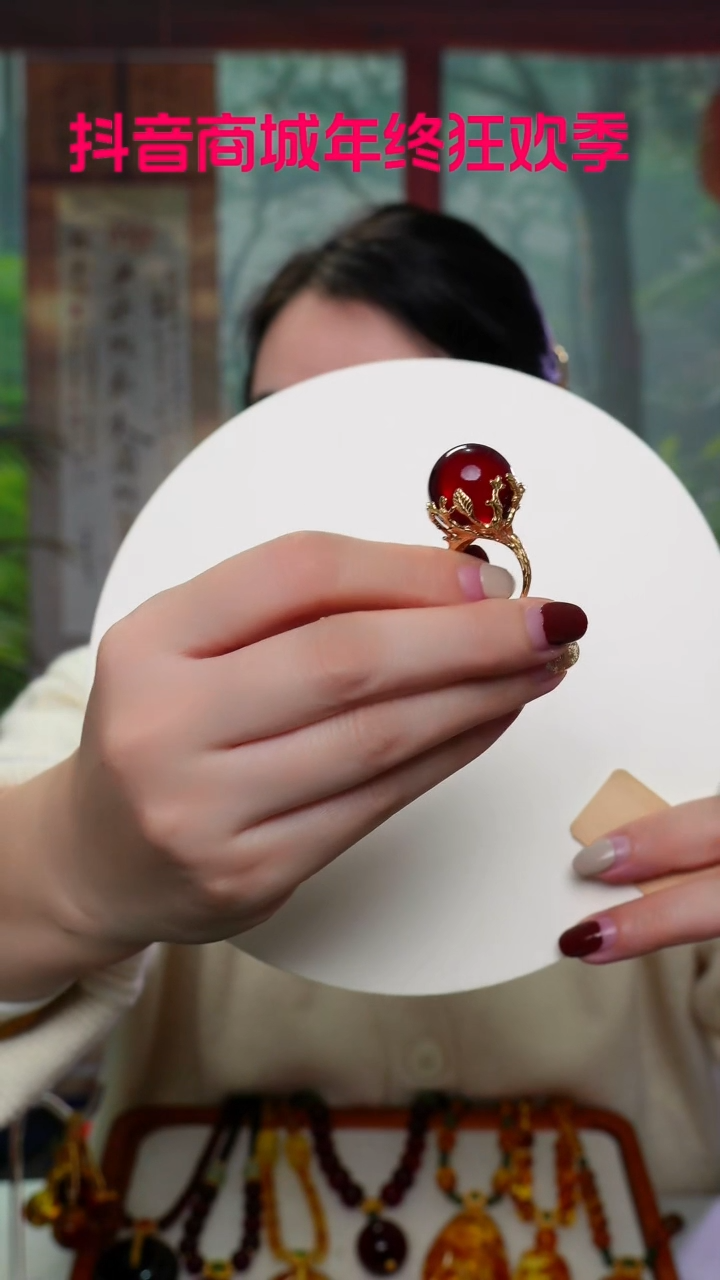 【闪购商品】血珀颈饰银S925镶嵌20+福利