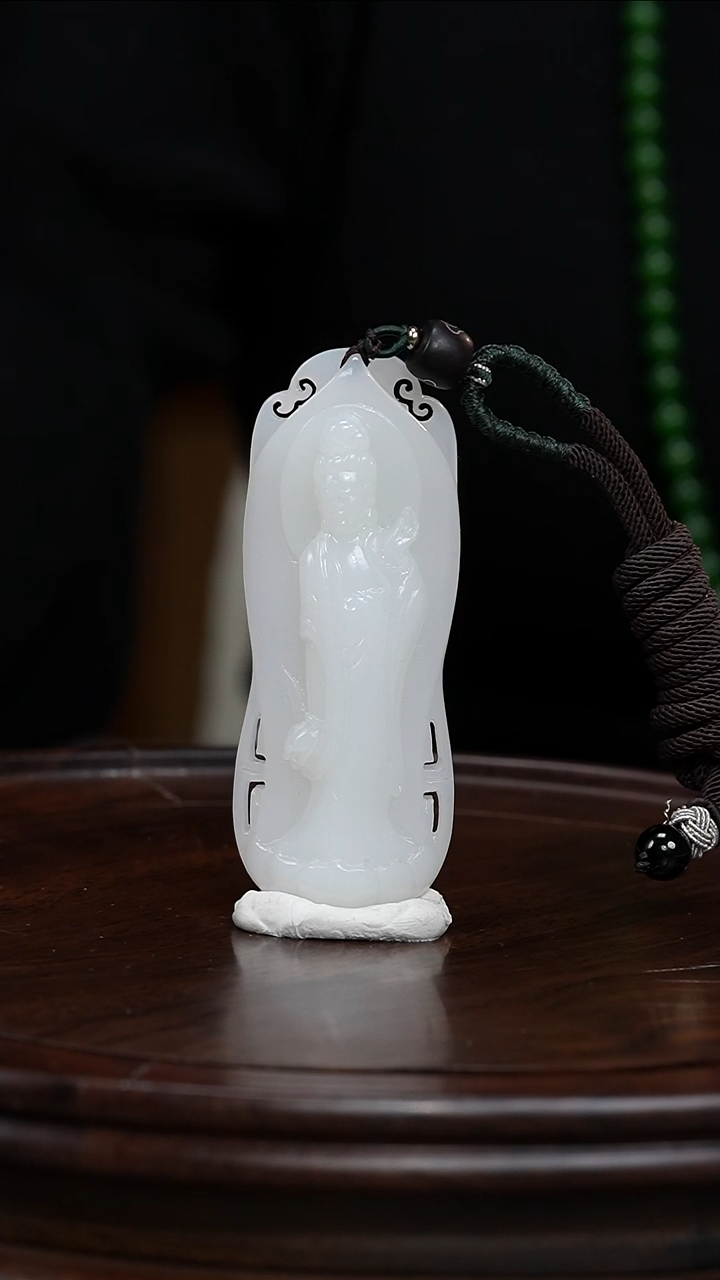 未镶嵌和田玉挂件 