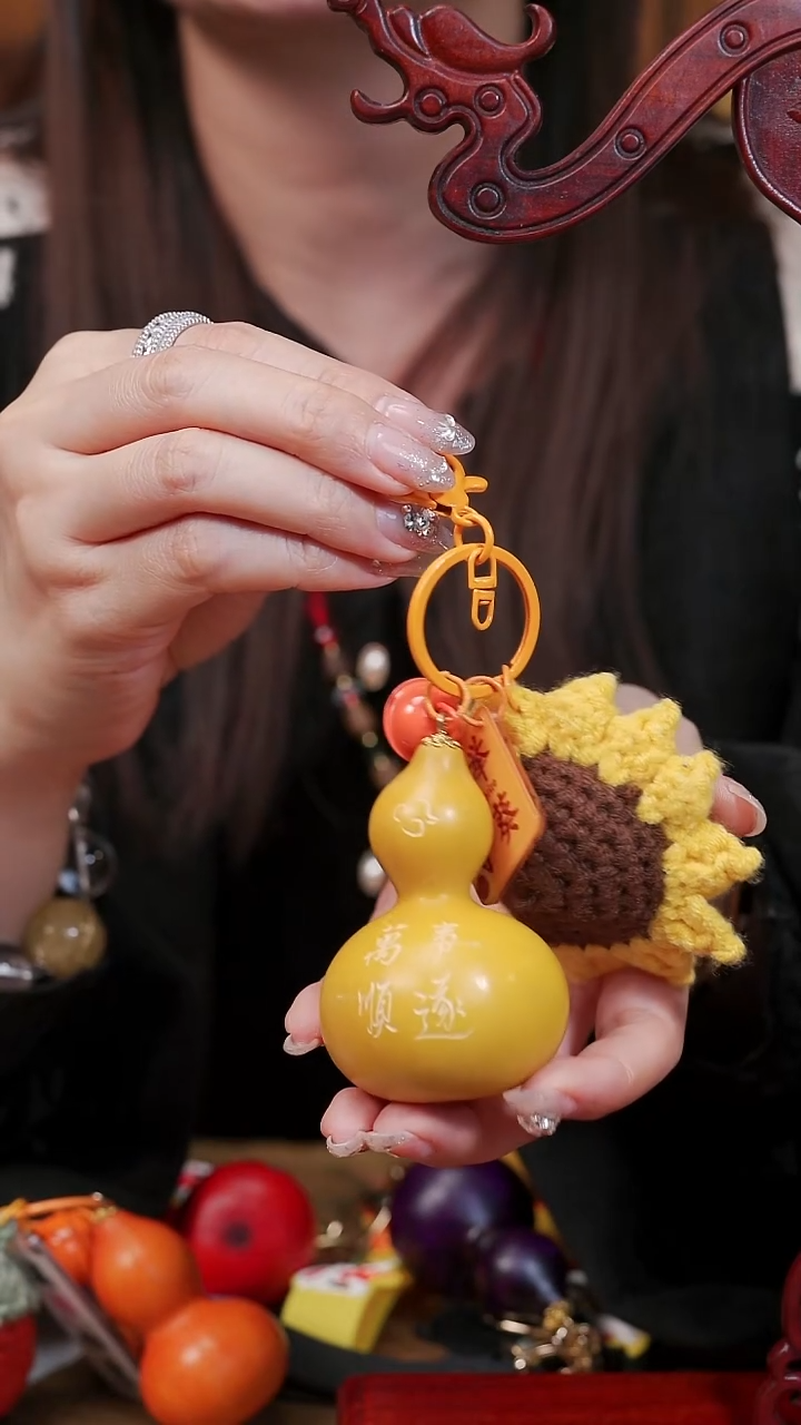 97漆艺工艺小葫芦16.8