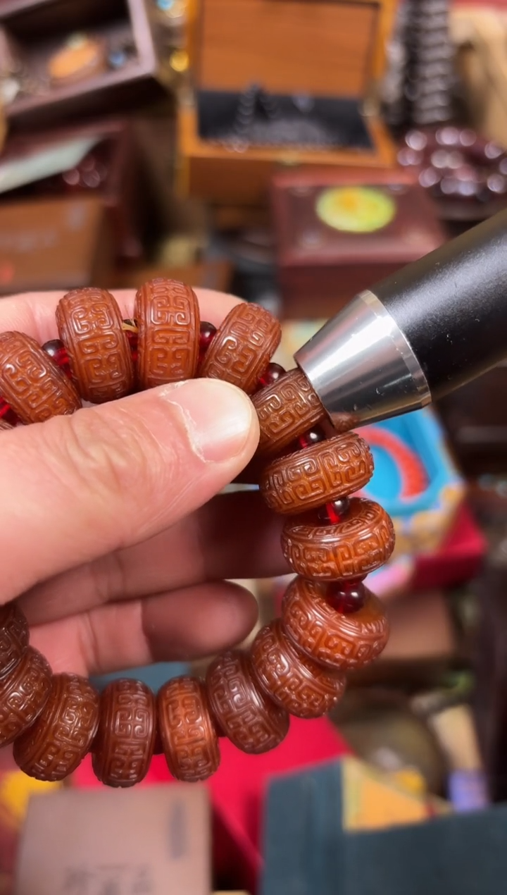 【闪购商品】蜜蜡耳饰未镶嵌------------------