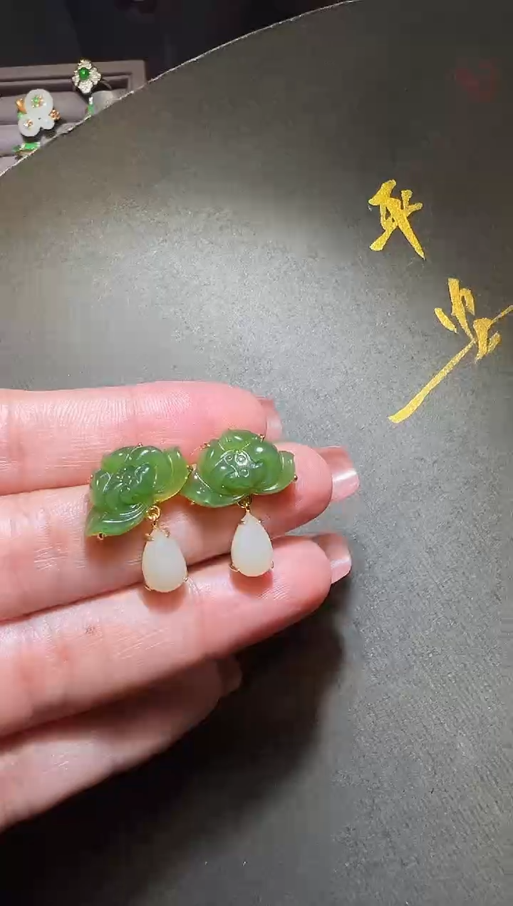 和田玉银S925镶嵌耳饰翡翠莲花流苏耳饰