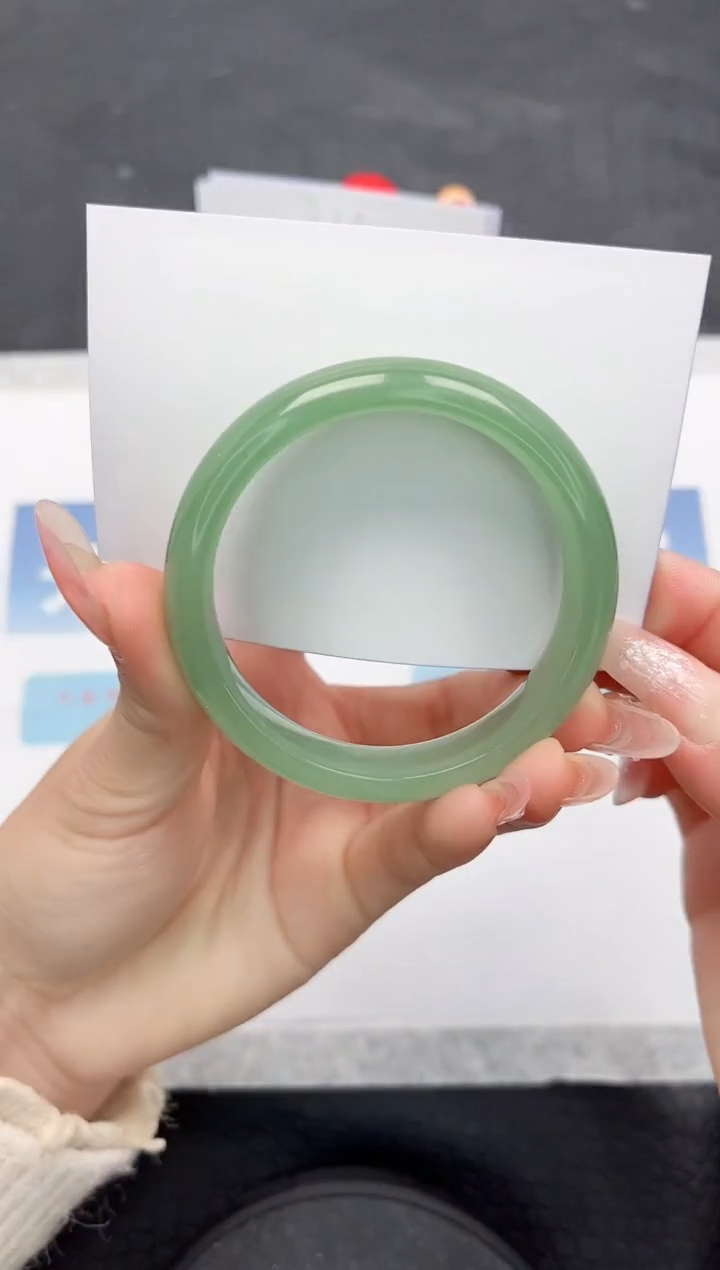 【闪购商品】石英质玉手镯未镶嵌L125-53