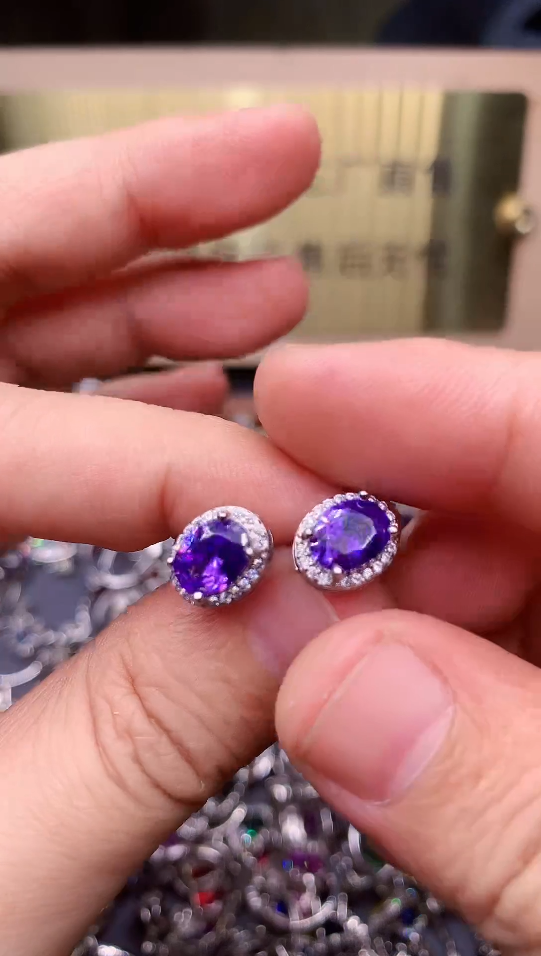 【闪购商品】蓝宝石耳饰银S925镶嵌........