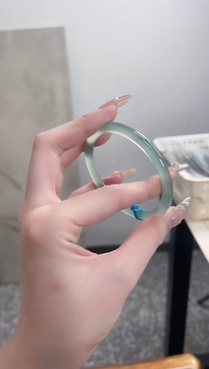 【闪购商品】玛瑙/玉髓手镯未镶嵌58圈 需要包容