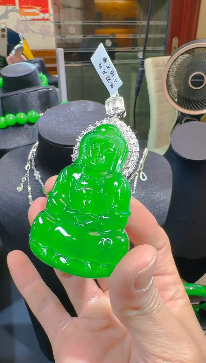 吊坠(赠链)银S925镶嵌翡翠天然A货翡翠