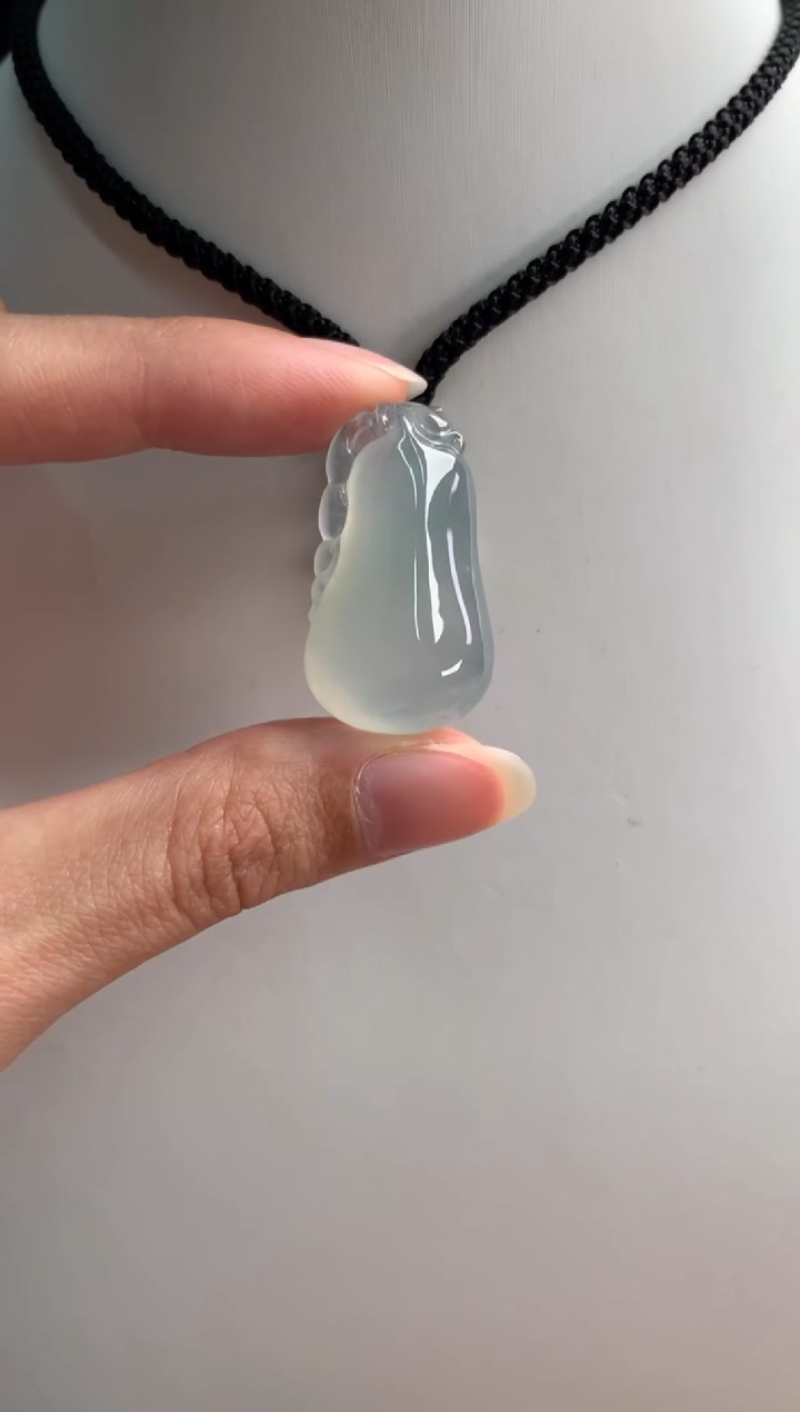 【闪购商品】翡翠颈饰未镶嵌31.4-18-9.2