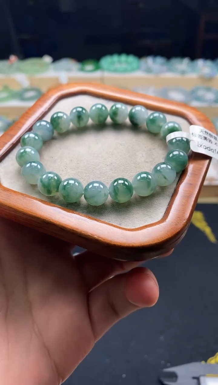 未镶嵌手链翡翠?**?天然A货翡翠