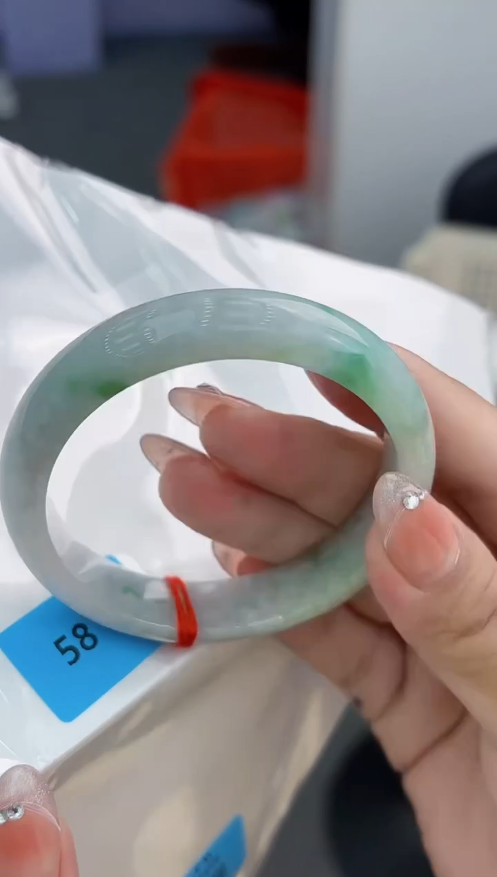 【闪购商品】翡翠手镯未镶嵌翡翠手镯