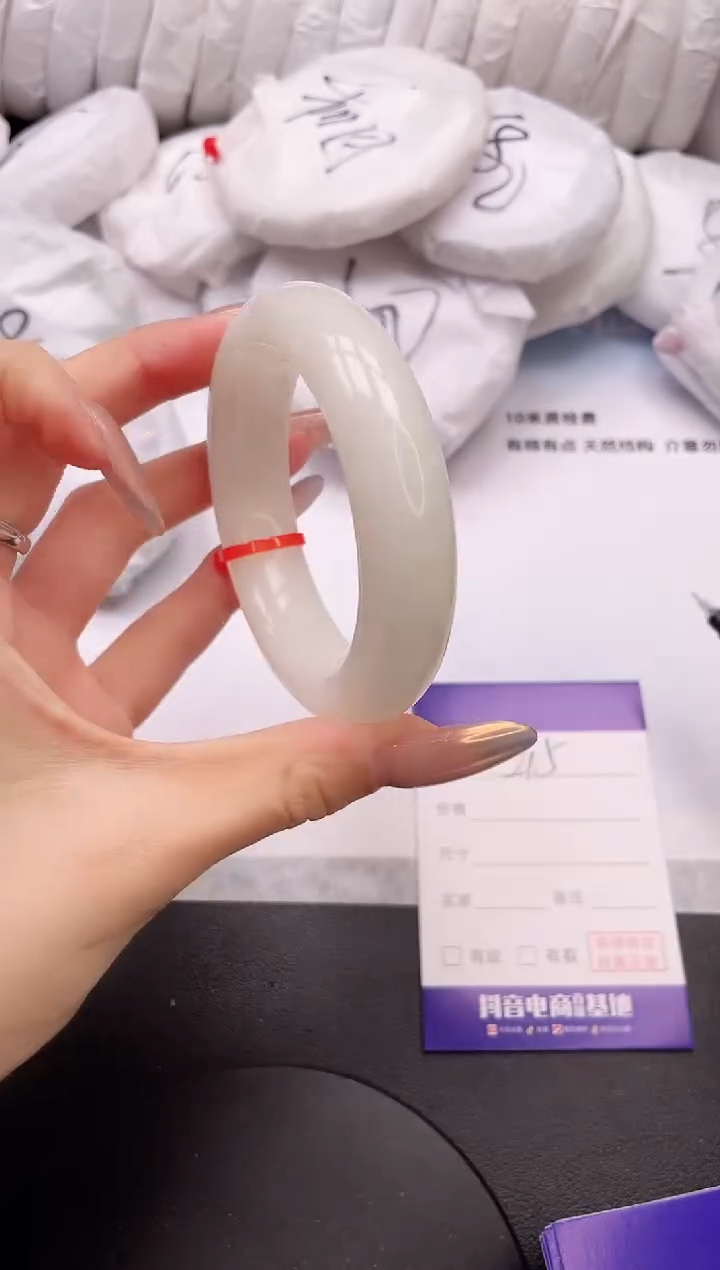 【闪购商品】和田玉手镯未镶嵌28K215-54