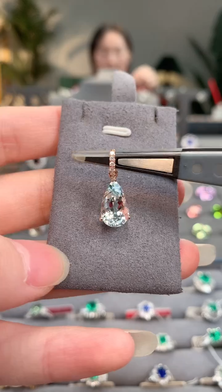 【闪购商品】海蓝宝石吊坠(不含链)18K金镶嵌海蓝宝