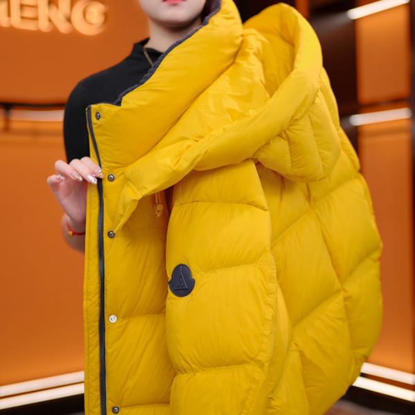 [极寒臻选鸭绒]25年冬莲心黄加厚保暖外套时髦连帽白鸭绒羽绒服女