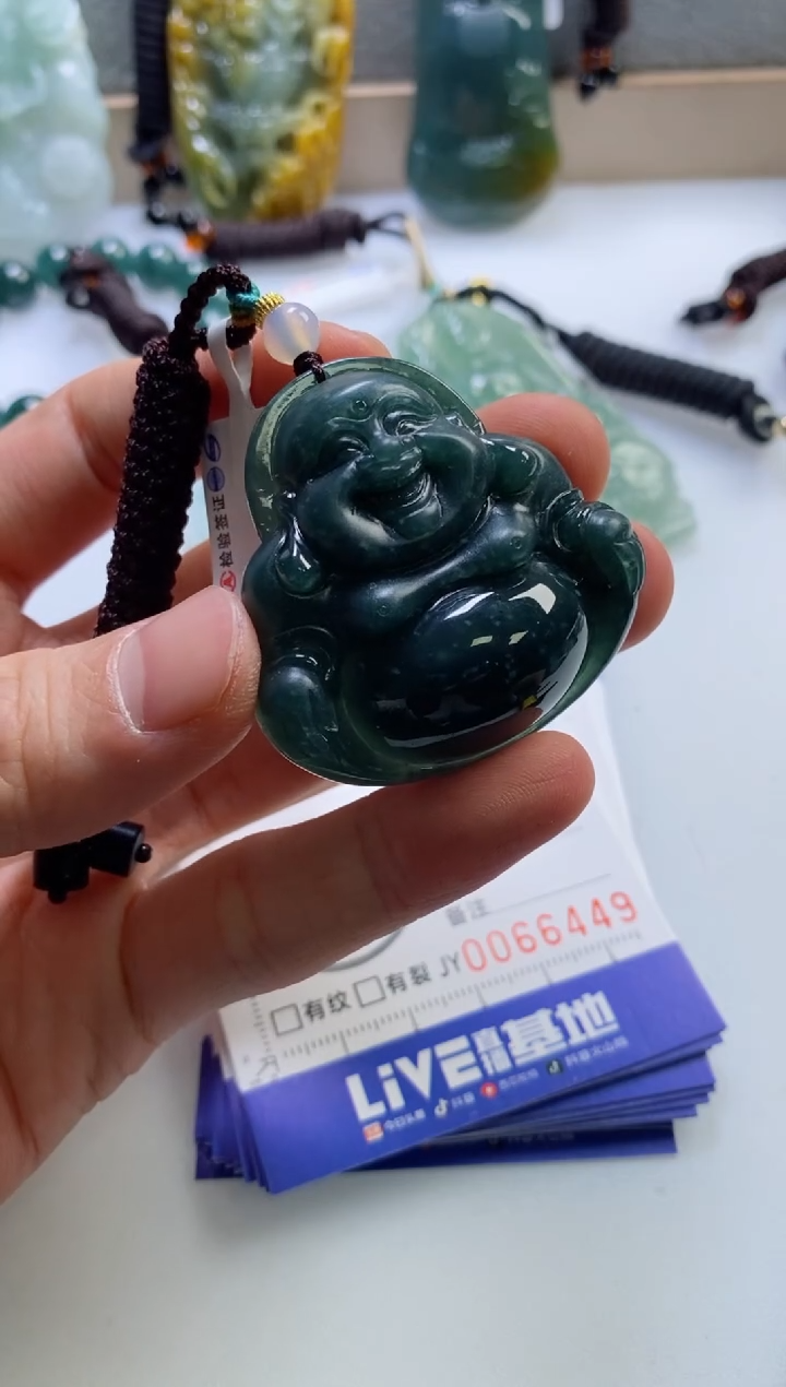 【闪购商品】翡翠挂件未镶嵌            