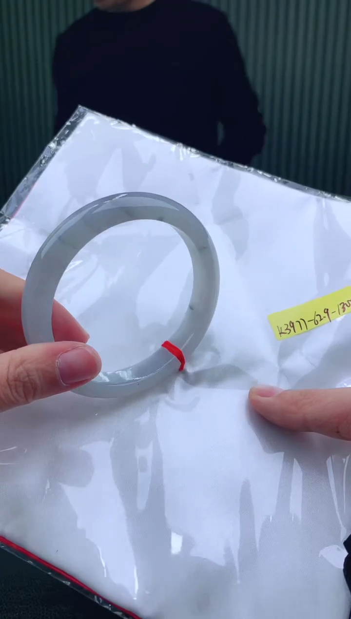 未镶嵌手镯翡翠62+