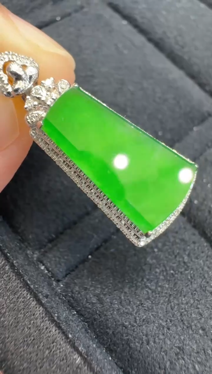 【闪购商品】翡翠吊坠(不含链)18K金镶嵌多样性团购发一件