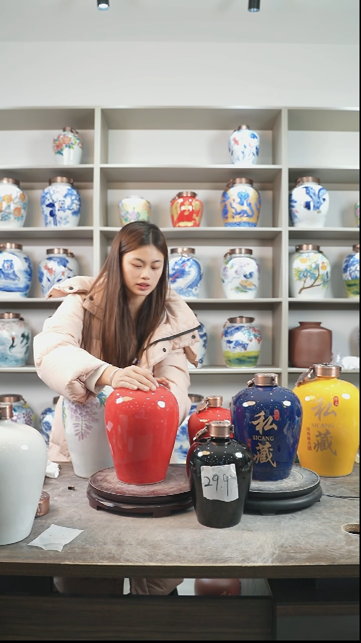 泥塑五斤装   单色釉红色  