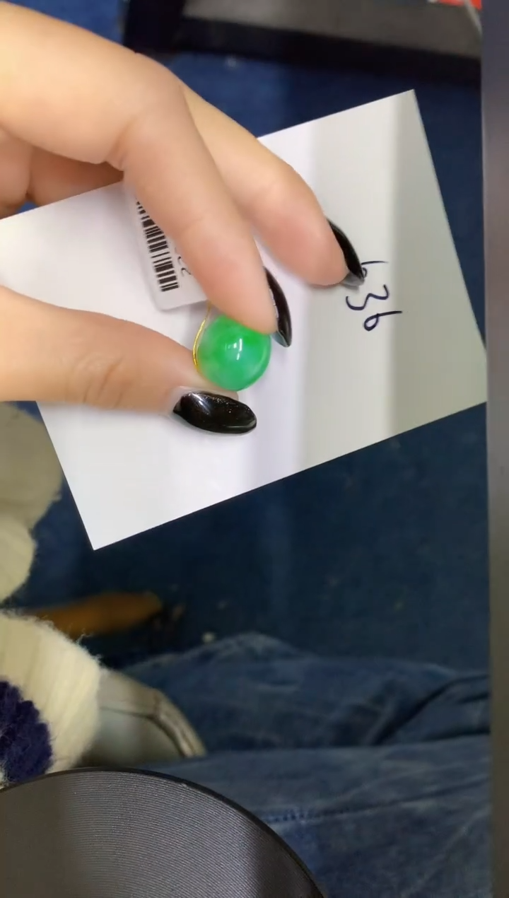 【闪购商品】翡翠颈饰未镶嵌0000000000