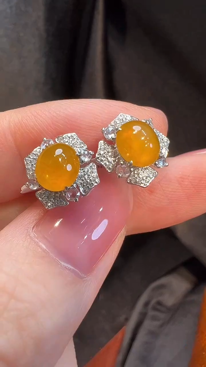 18K金镶嵌翡翠耳饰L6耳钉