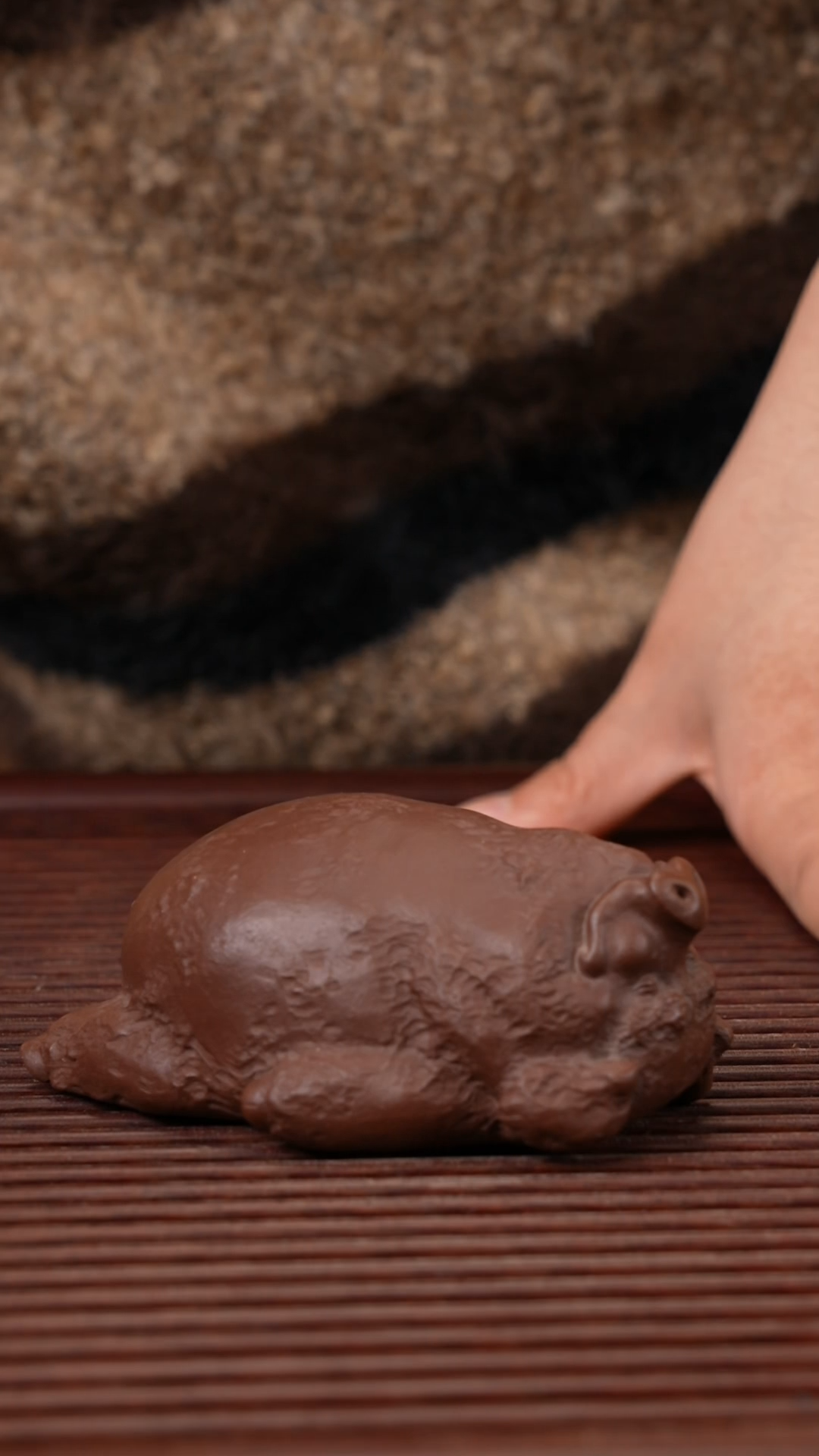 【闪购商品】紫砂茶宠紫泥小躺猪