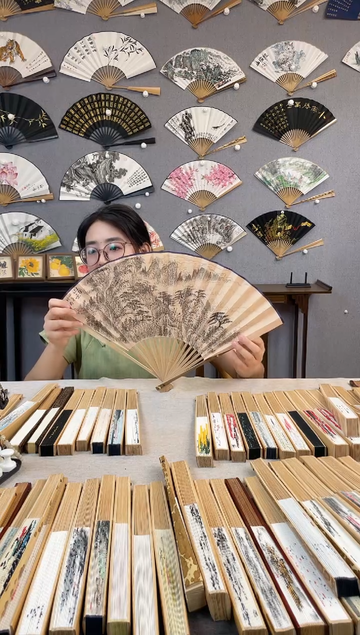 国画95寸玉竹折扇纯手写纯手绘作品山水
