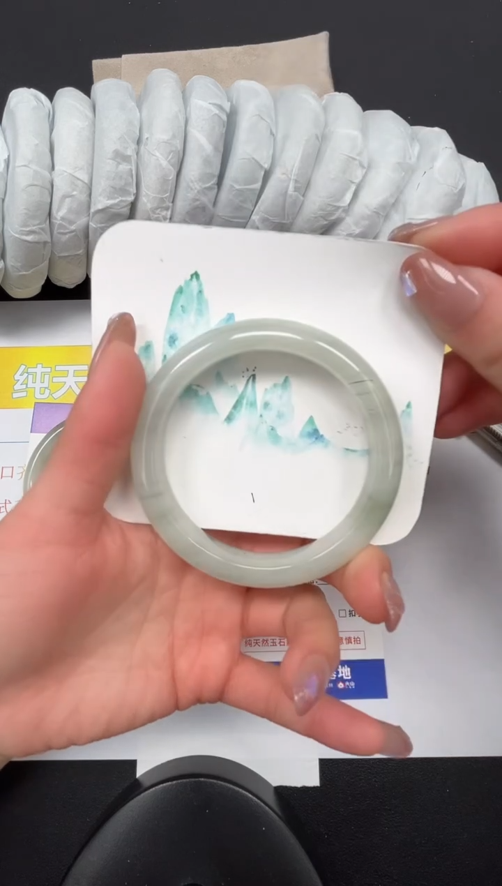 【闪购商品】石英质玉手镯未镶嵌15-58.1