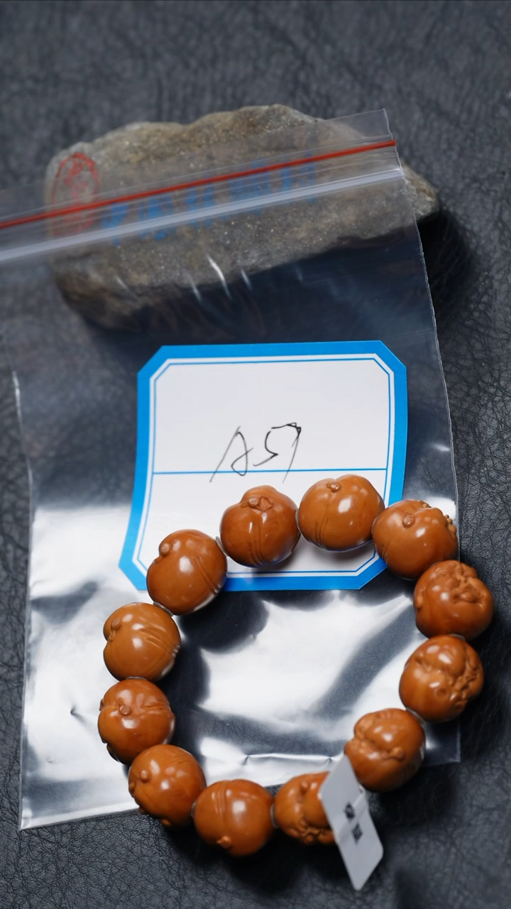 【闪购商品】橄榄核吊坠橄榄核