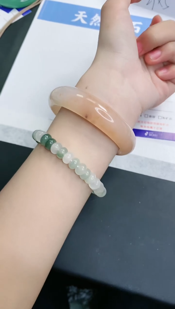 【闪购商品】石英质玉手镯未镶嵌H330-60+