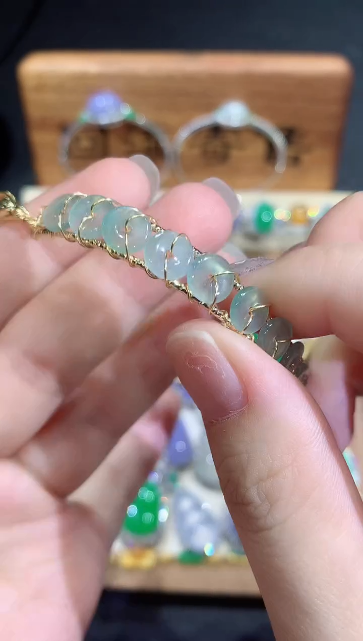 翡翠手镯未镶嵌团购