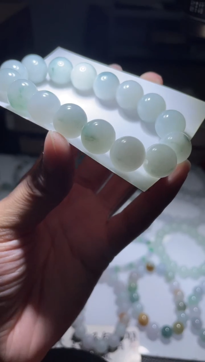 未镶嵌定制翡翠翡翠手串