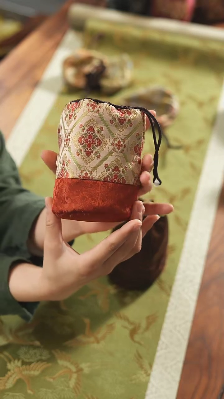 【闪购商品】杯袋·········