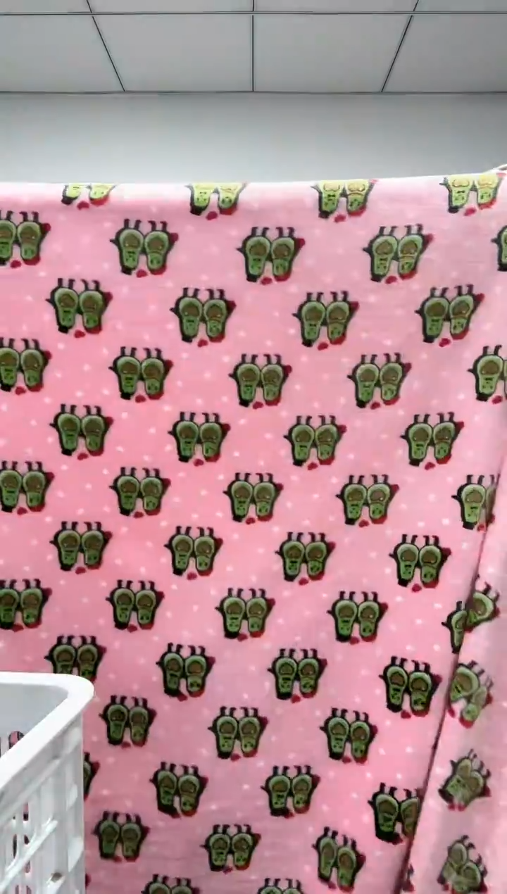 法兰绒2.4X1.8左右以主播所说为准