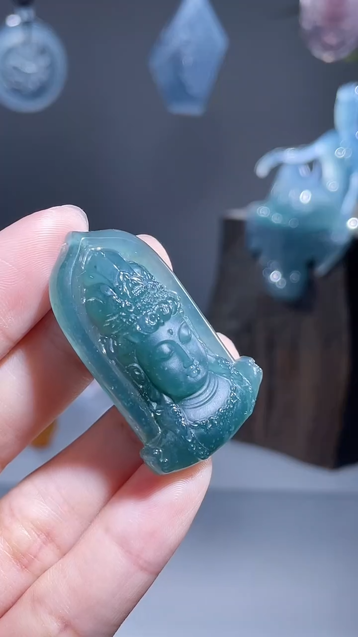 颈饰未镶嵌翡翠观音头