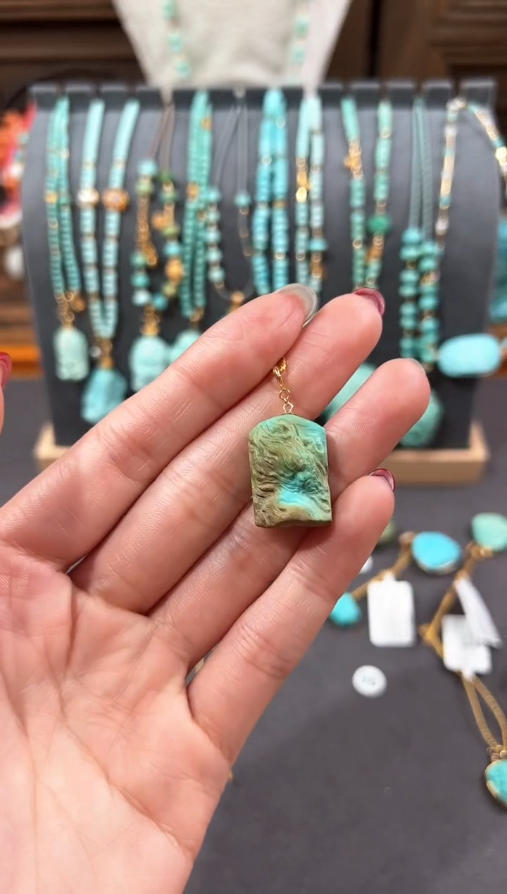 【闪购商品】绿松石颈饰18K金镶嵌绿松石吊坠