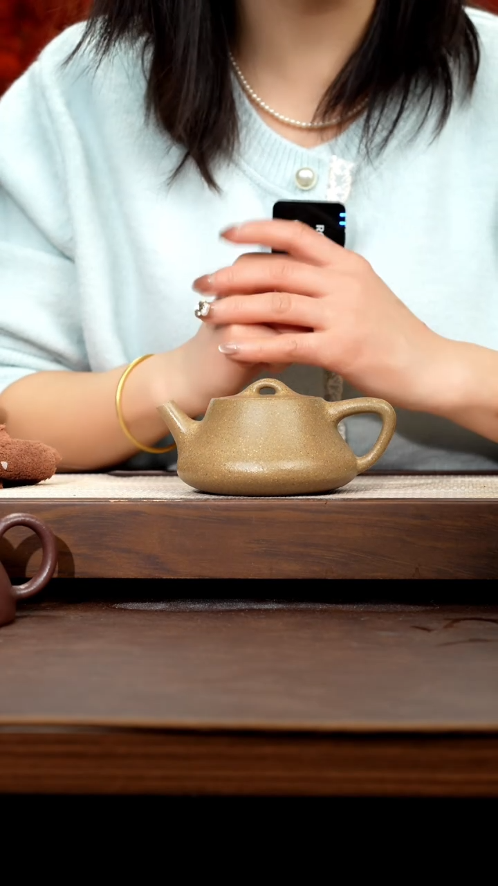 【闪购商品】紫砂茶壶宝山墨绿泥础瓢200cc左右