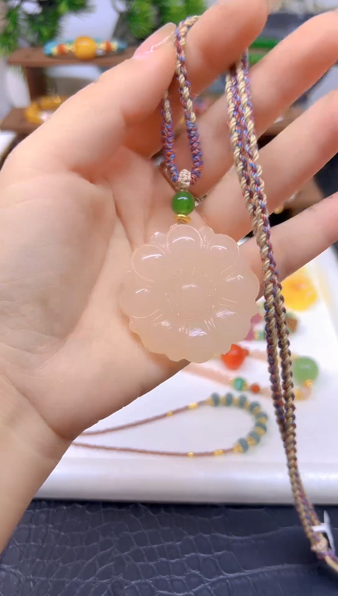 和田玉未镶嵌毛衣链M186