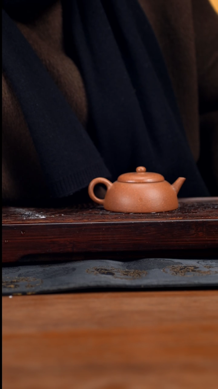 【闪购商品】紫砂茶壶100cc黄龙山原矿段泥半月28