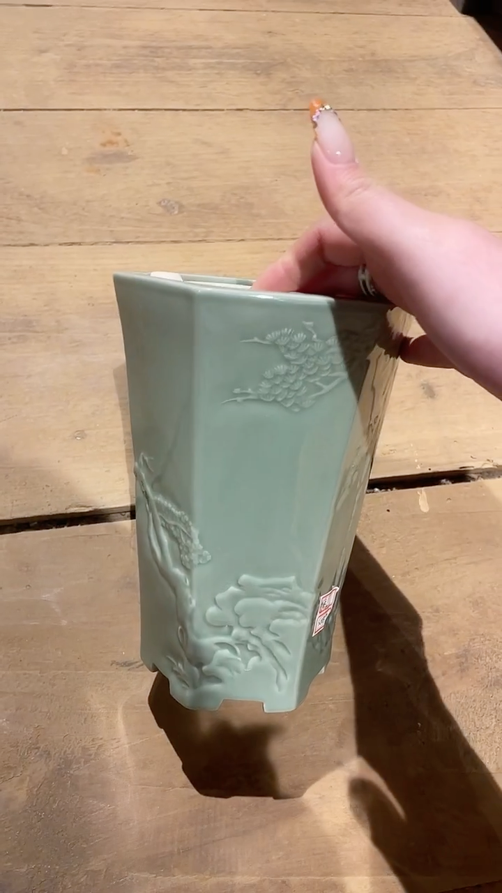 玉落香凝炉事套组。 